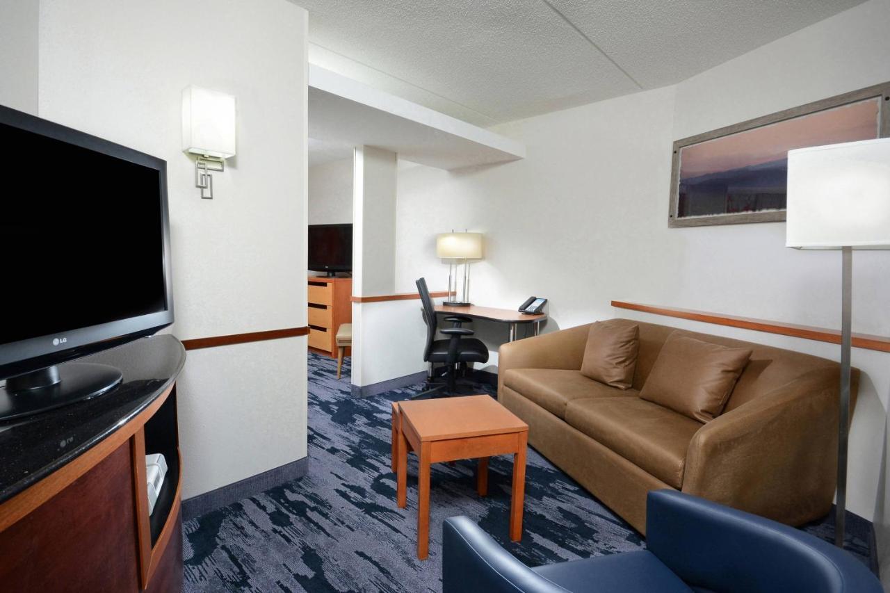 Fairfield Inn & Suites By Marriott Charlottesville North Kültér fotó